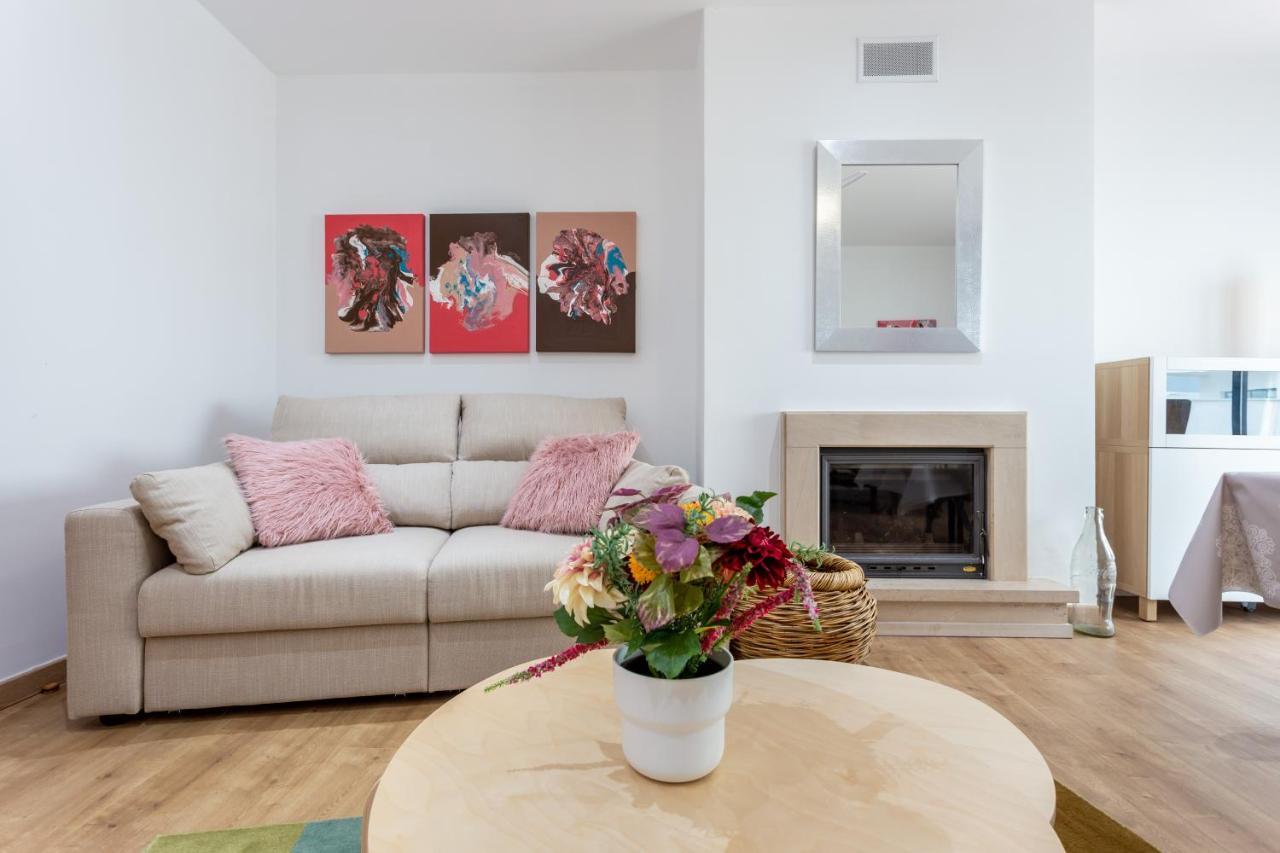 Artistic Style Apartment *